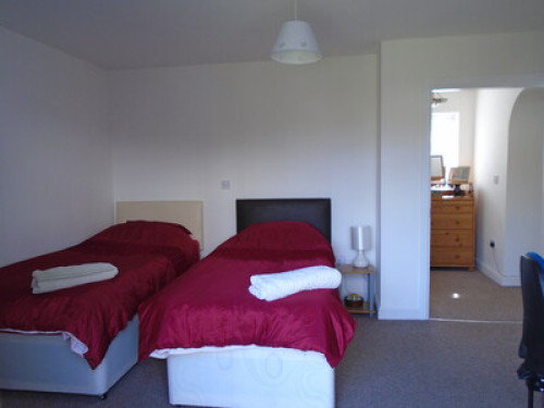 tea-in-liverpool-quiet-en-suite-liverpool-37631116120240815042642AM