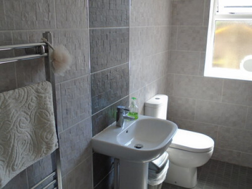 tea-in-liverpool-quiet-en-suite-liverpool-56084073720240815042644AM