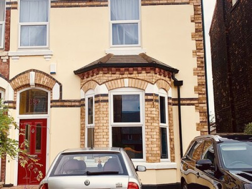 friendly-comfortable-clean-home-liverpool-116722144720240815042807AM