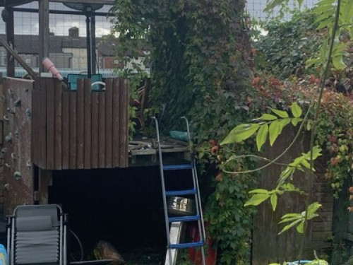 friendly-comfortable-clean-home-liverpool-36450943420240815042806AM