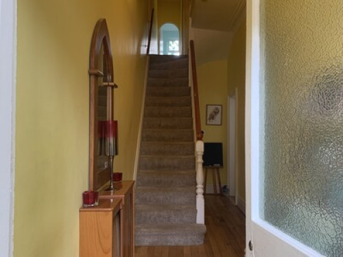 friendly-comfortable-clean-home-liverpool-93548365720240815042806AM
