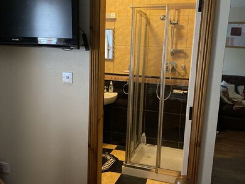 En-suite double bedroom  - Gallery - 6