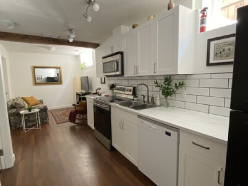 Beautiful Modern Homestay Retreat  - Gallery -  5