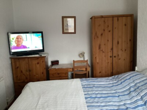 baby-bedsit-manchester-150801781320240815042939AM