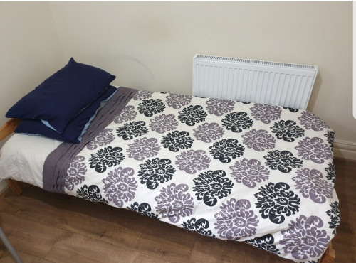 Room to rent in a 3 bed house  - Gallery - 7