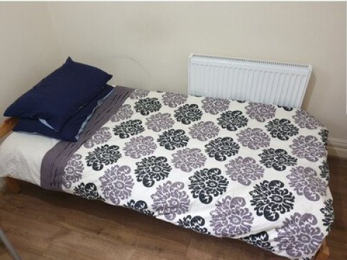 Room to rent in a 3 bed house  - Gallery - 15
