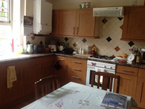 Comfy home, near motorway