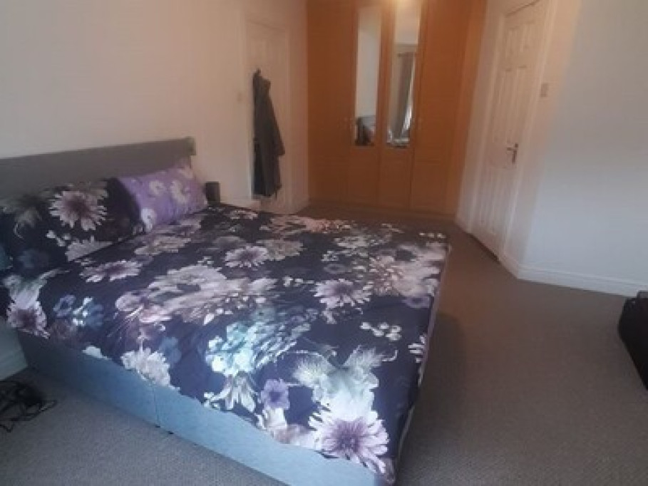Master double bed 