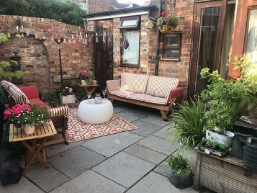 Airy attic room with posh bathroom