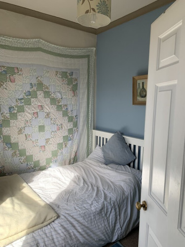 Airy attic room with posh bathroom - Gallery - 19