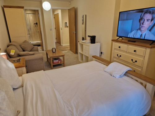 Double Room Ensuite Room - Gallery - 7