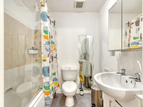 small-double-rm-glasgow-206461112820240815044502AM