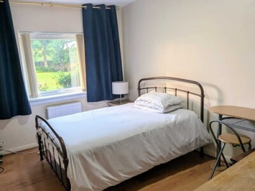 large-double-rooms-in-a-family-home-edinburgh-30019409320240815044701AM