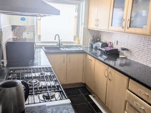 large-double-rooms-in-a-family-home-edinburgh-96115861820240815044659AM