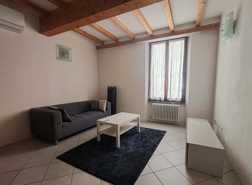 Quadrilocale via Emilia Santo Stefano 56, Centro Storico, Reggio Emilia