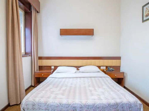 Room for rent in São João da Madeira - Room 206