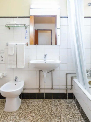 Room for rent in São João da Madeira - Room 209
