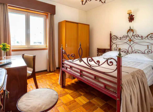 Room for rent in São João da Madeira - Room 204