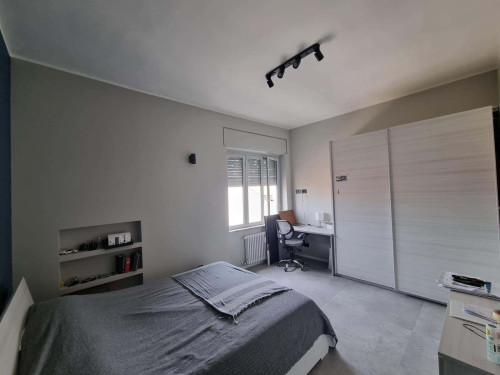 Stanza 2 in Via Sestriere 24
