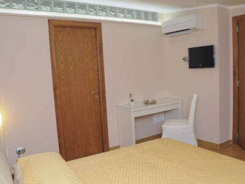 Family or couples looking to relax