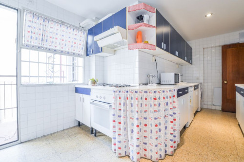 C/Rafael Herrera, 3 6ºC, Habitación 4