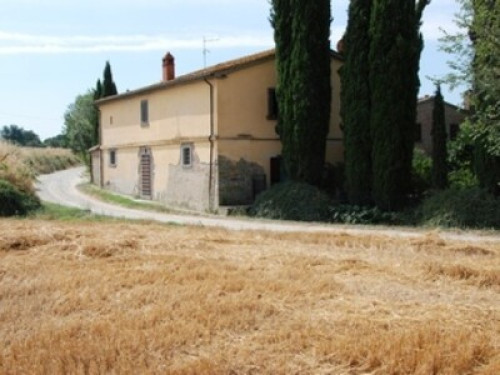 quietness and culture in Tuscany