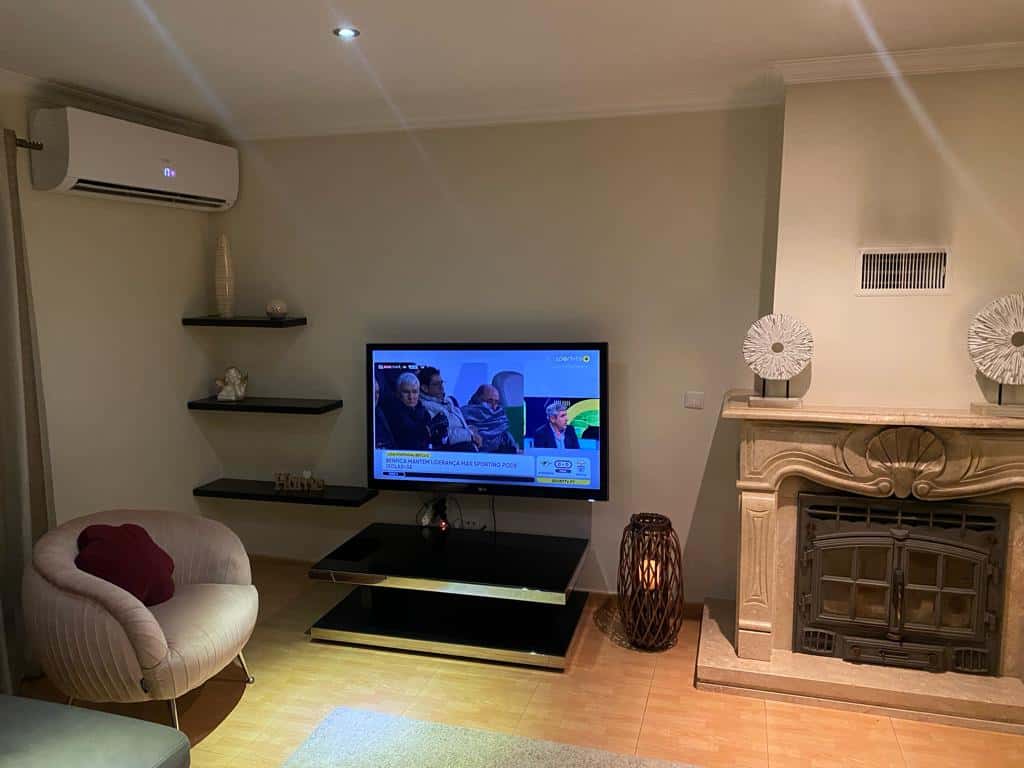  Charming And Spacious 3 Bedroom Home (pets Allowed)  -  Charming and spacious 3 bedroom home (pets allowed)  - Gallery -  2