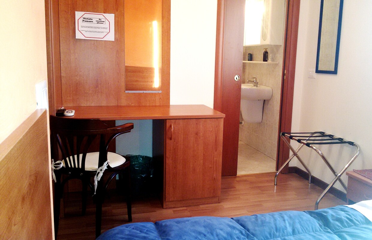 Single Room(Full Room) - 1