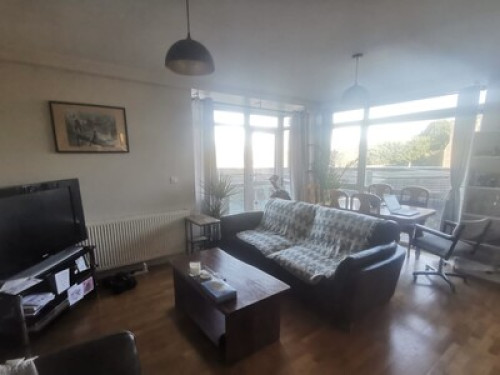 Cozy Shared Apartment  - Gallery - 10