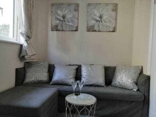Guest house, ensuite, room