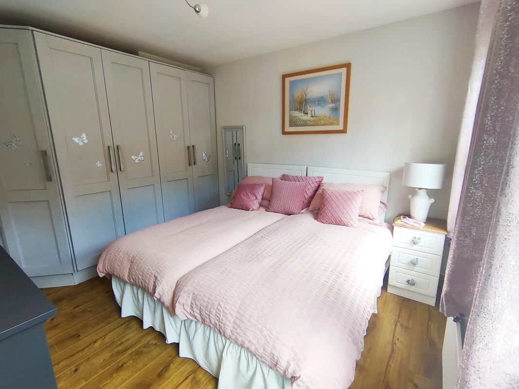 Twin Bedroom(Single Bed) - 1