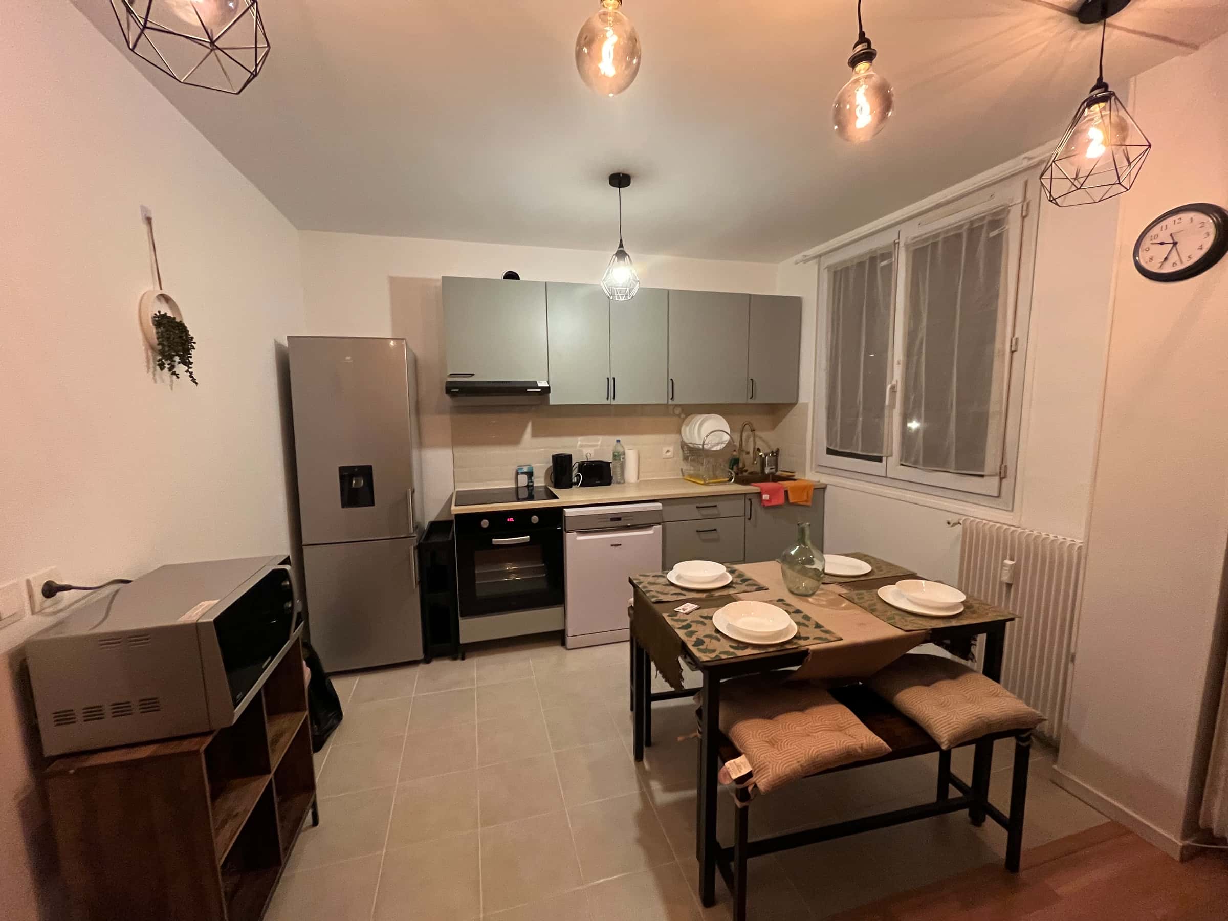  3 Bedrooms - 2 Bathrooms  -  Chambre dans un appartement de 3 chambres  - Gallery -  15