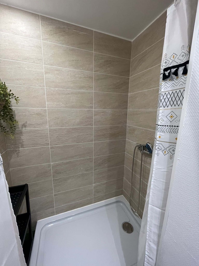 Suite Avec Salle De Bain Privee - 8