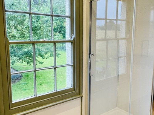 beautiful-suite-in-farmhouse-birmingham-210380853720240821043508AM