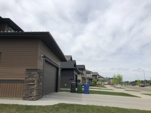 fully furnished study and room