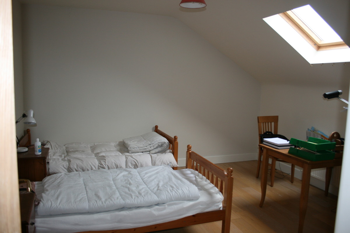 Double Bedroom With 2 Single Beds.(Full Room) - 1