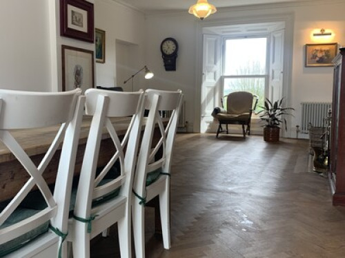Period House in Scenic Village - Gallery - 6