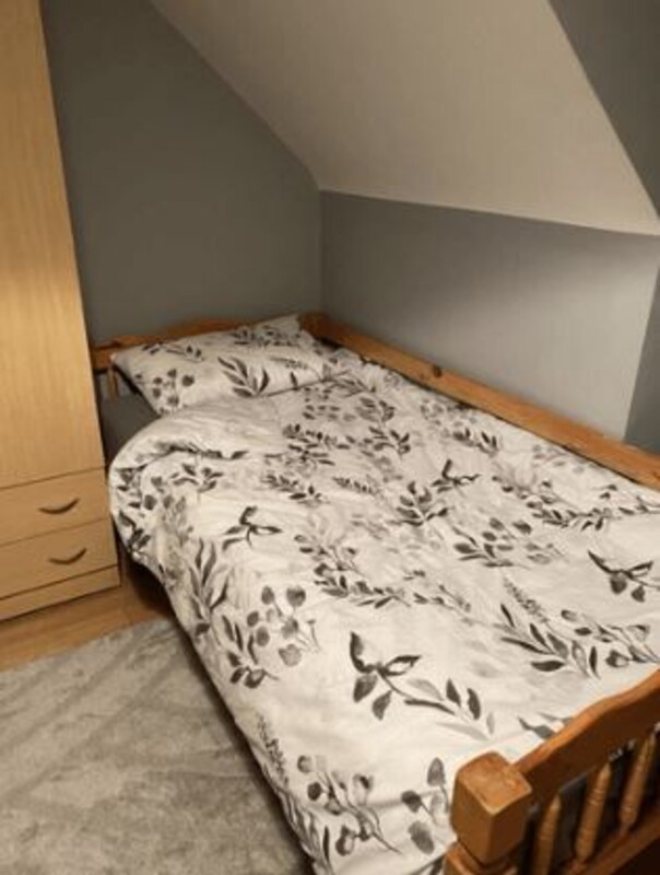  Room 1(Full Room)  -  Lovely and central Tuam  - Gallery -  1