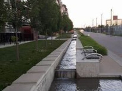 Attractive condo 30 min to U of A