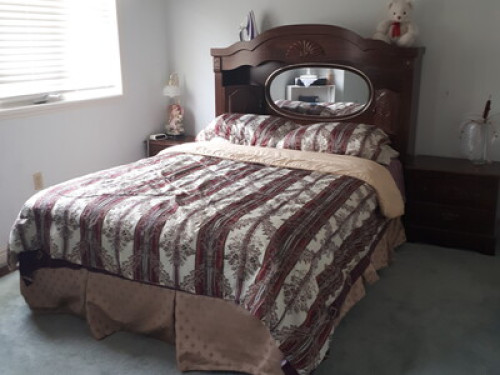 Beautiful, spaceous rooms for rent.