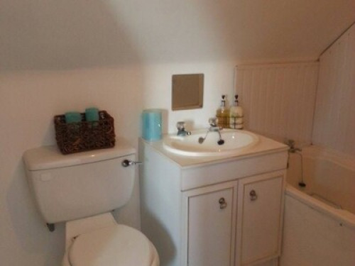 lovely-ensuite-room-very-welcoming-cardiff-60634867320240822045313AM