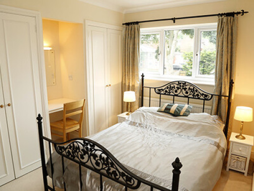 Double room in horse racing village - Gallery - 10