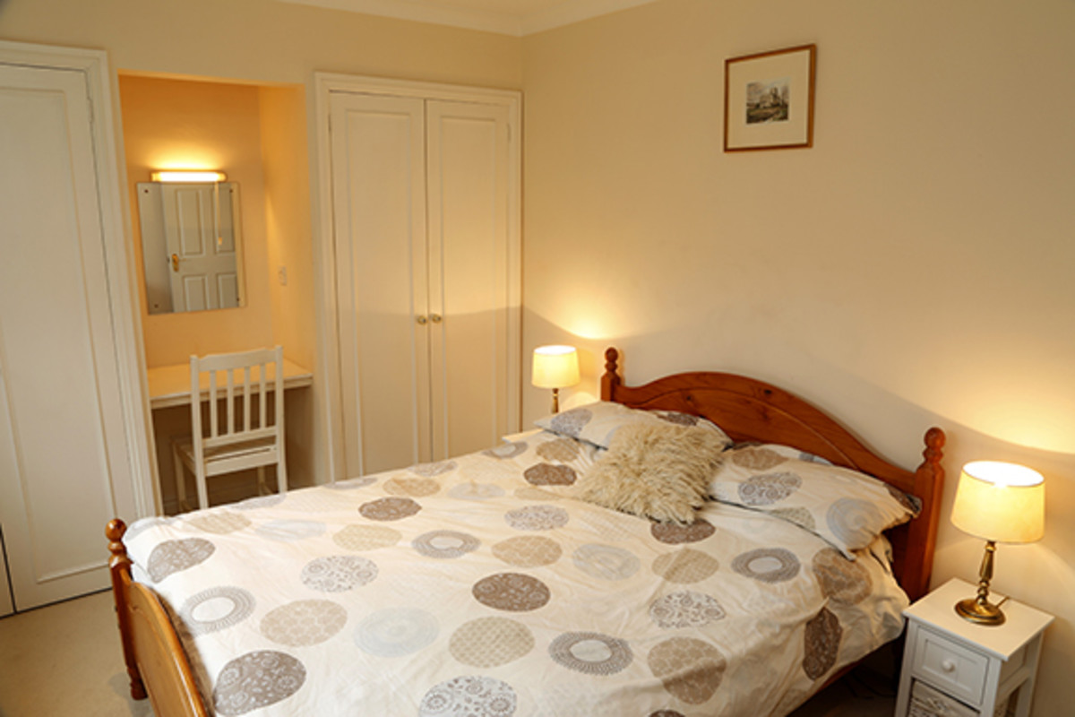 Bedroom 1 (Full Room) - Double room in horse racing village - Gallery - 1