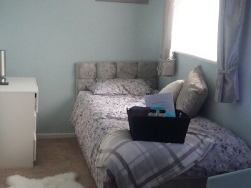 experienced-homestay-hosts-cardiff-123344172320240822045547AM