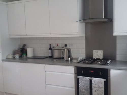 experienced-homestay-hosts-cardiff-200691438020240822045541AM