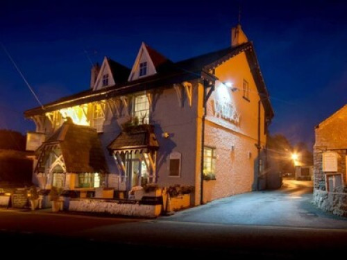 kingsize-ensuite-private-garden-bristol-141494141820240822050021AM