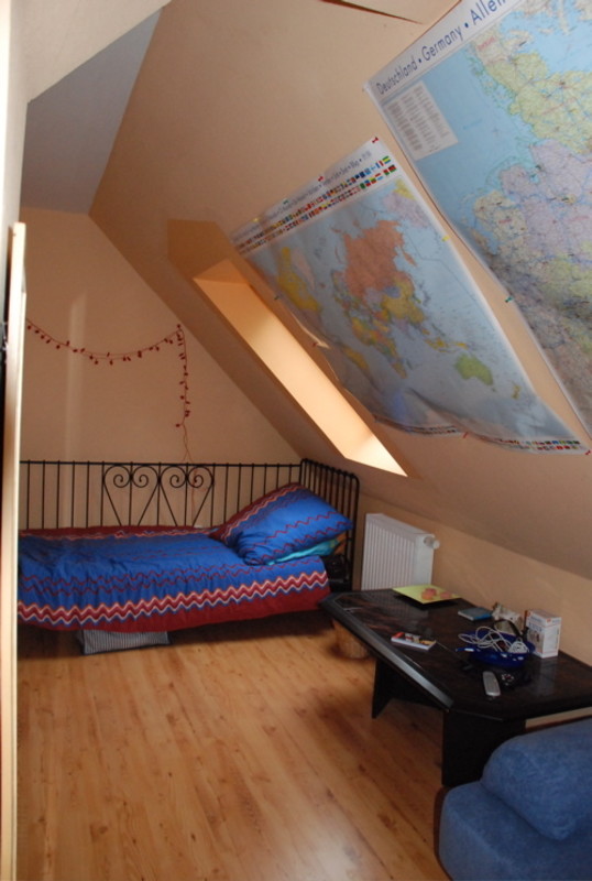 Guest Rooms With Bathroom(Single Bed) - 1