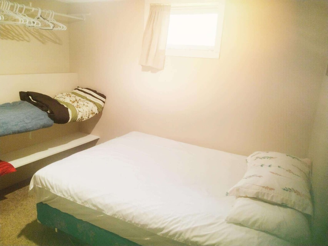  Room 1(Single Bed)  -  Comfortable 2 Bedrooms House Suite   - Gallery -  1