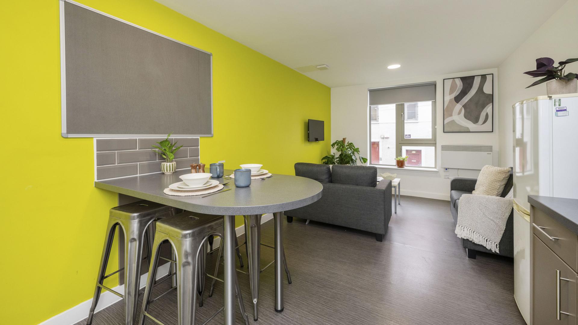 Silver En-Suite - 8