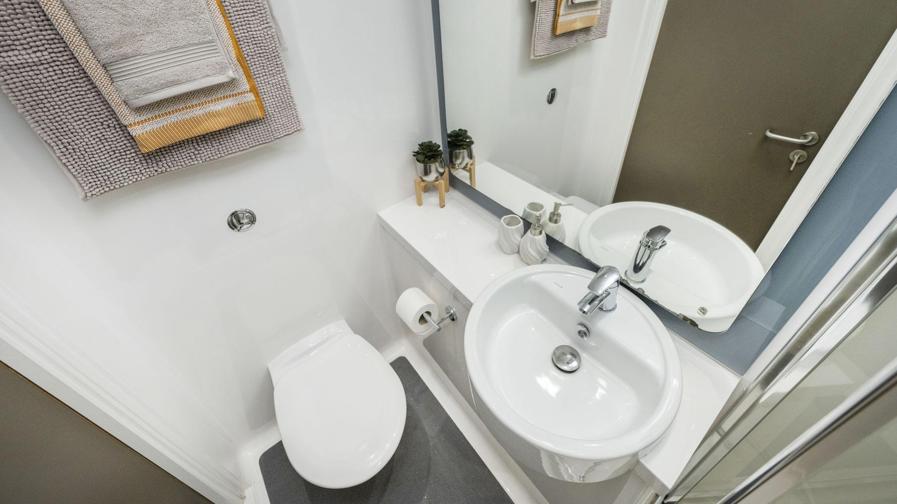 Gold En-Suite - 3